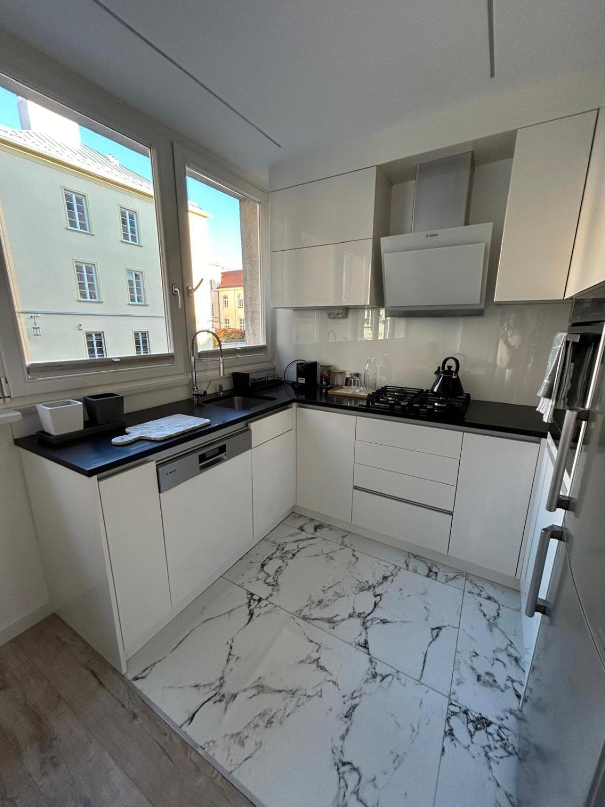 Old Town - Trebacka Apartment Warsaw Luaran gambar